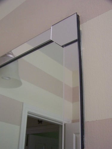 mirror close