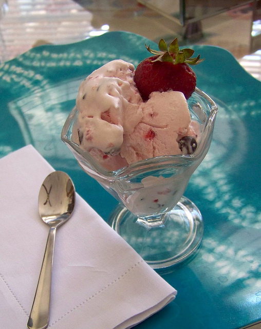 strawberry ice cream