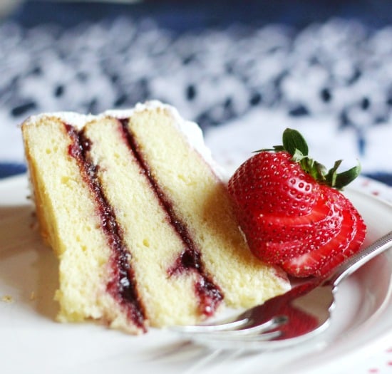 Hi Sugarplum | Butter Cake with Strawberry Filling