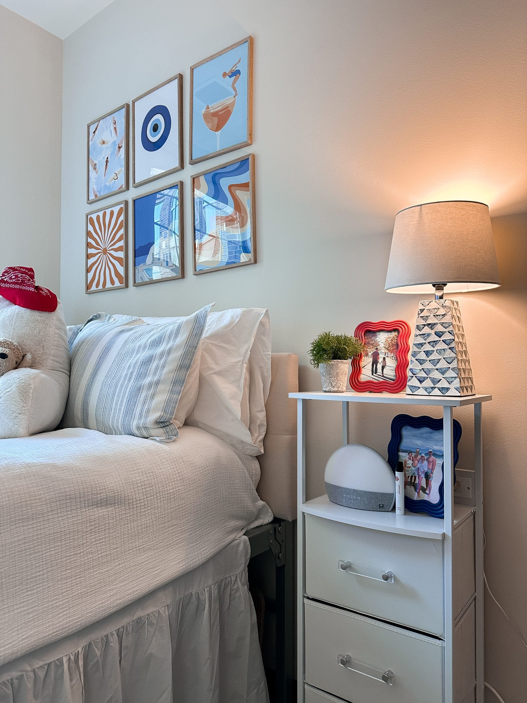 Dorm Room Essentials, Designs & Move-In Tips - Hi Sugarplum!